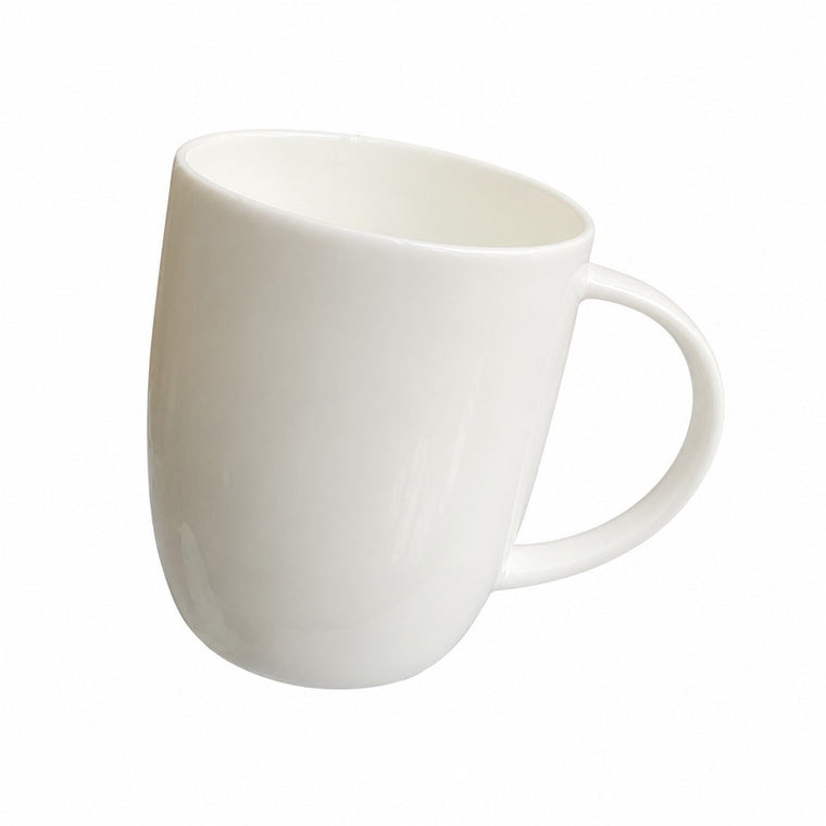 Curved White 480 ml Cup - product view 2