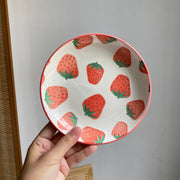 Strawberry Round Plate 6.5 Inch, 16.5 x 2.8 cm, Underglaze Decoration - detail 1