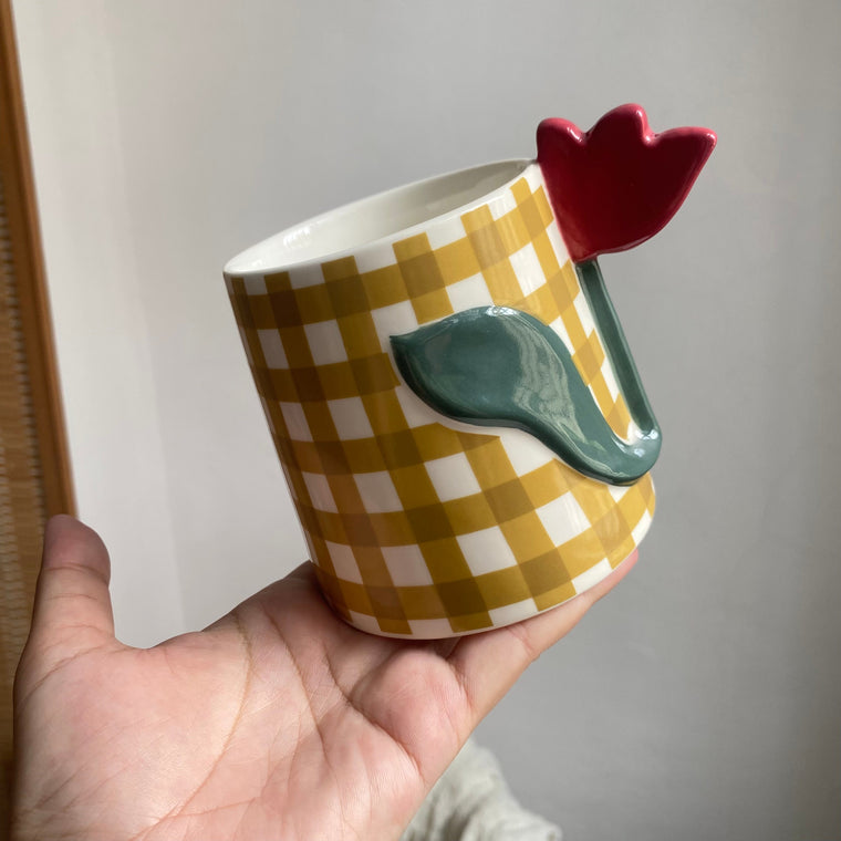 Tulip Checkered 350 ml Cup, Ceramic Coffee Mug, Floral Pattern - detail 1
